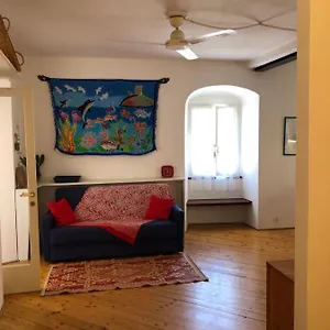 La Piazzetta Capraia